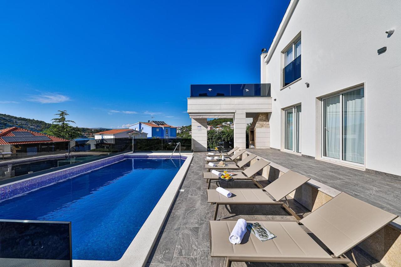 Villa Le Soleil Rogoznica  Exterior photo
